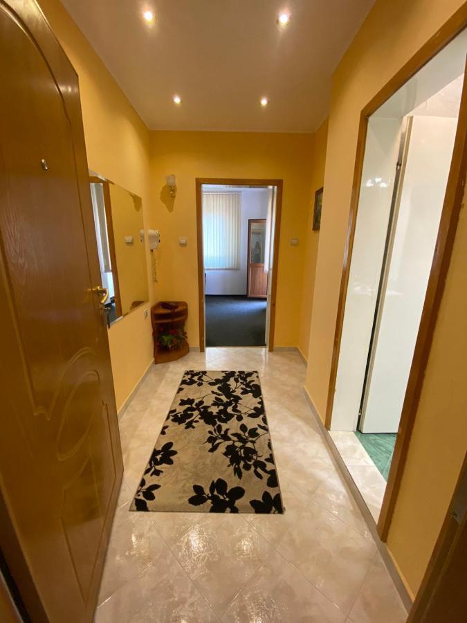 Hotel Tedi アセノヴグラト エクステリア 写真