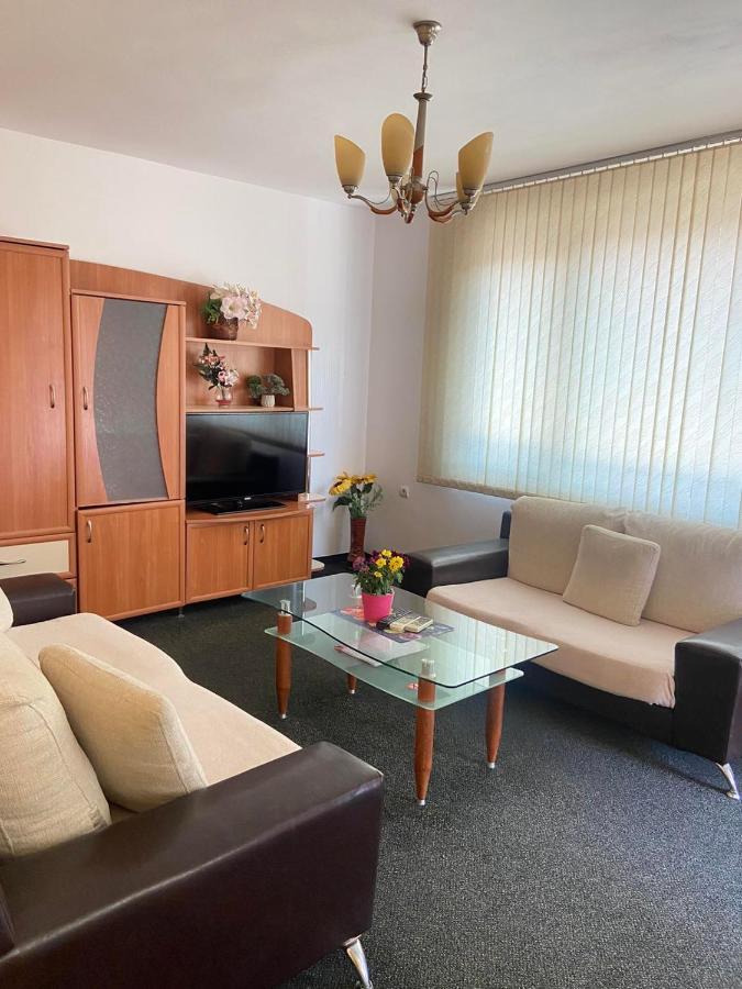 Hotel Tedi アセノヴグラト エクステリア 写真