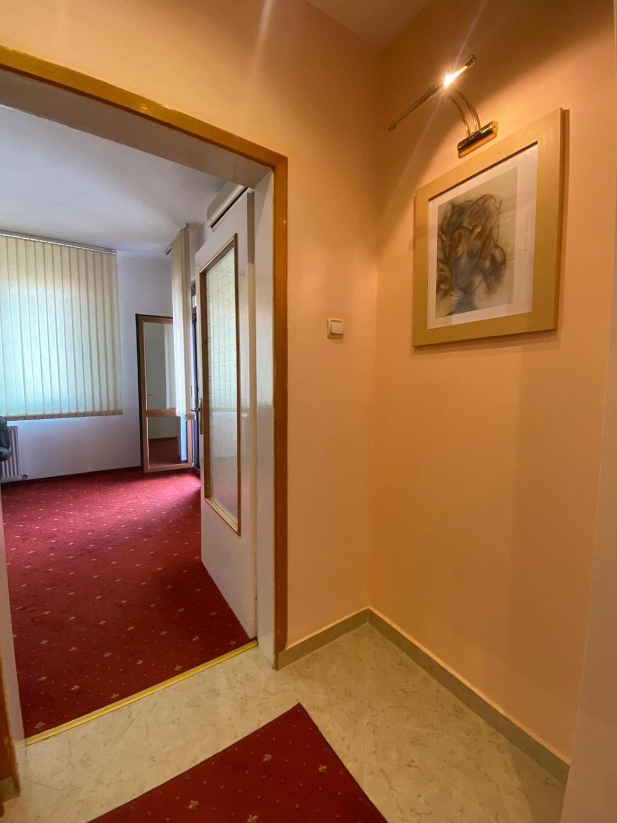 Hotel Tedi アセノヴグラト エクステリア 写真